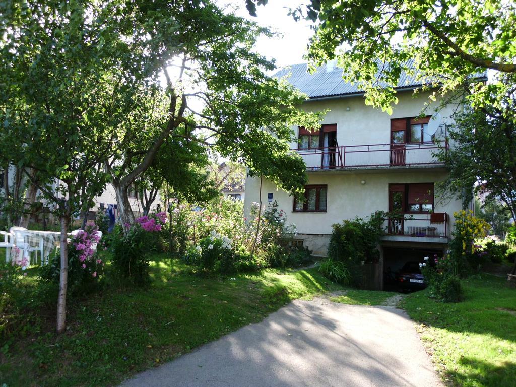 Guest House Krga Korenica Quarto foto